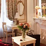 Hotel Henri Iv 4*
