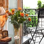 Hotel Henri Iv 4*