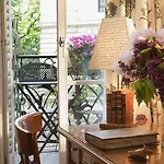 Henri Iv Hotel