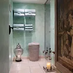 Hotel Henri Iv 4*