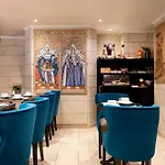 Henri Iv Hotel