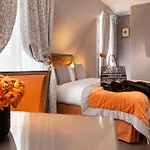 Hotel Henri Iv 4*