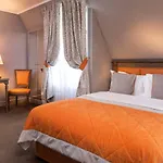 Hotel Henri Iv 4*