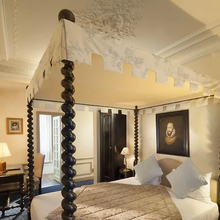 Hotel Henri Iv