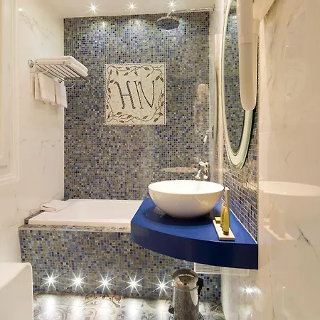 Henri Iv Hotel 4*