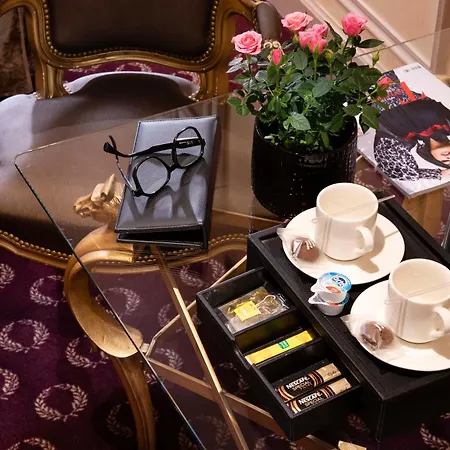 Henri Iv Hotel