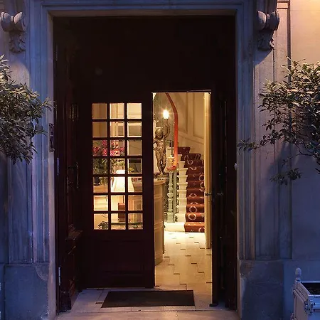 Hotel Henri Iv
