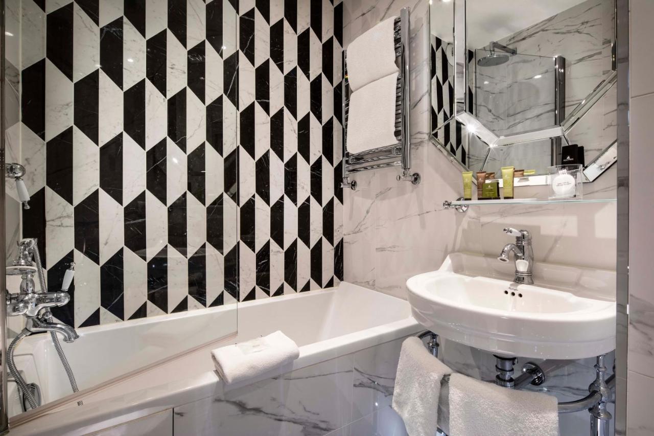 Henri Iv Hotel Paris